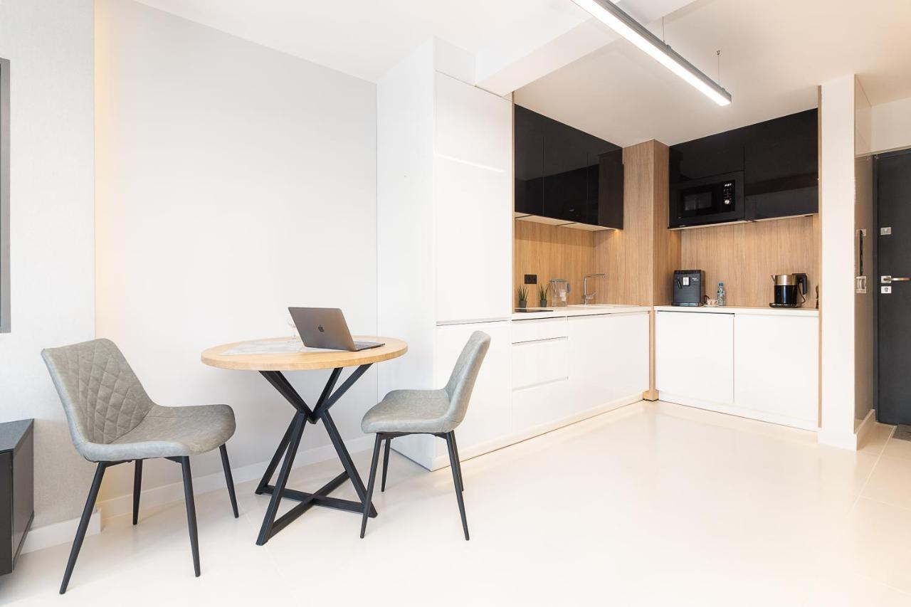 Studio Silesian Vip City Centrum Free Parking Zabrze Bagian luar foto
