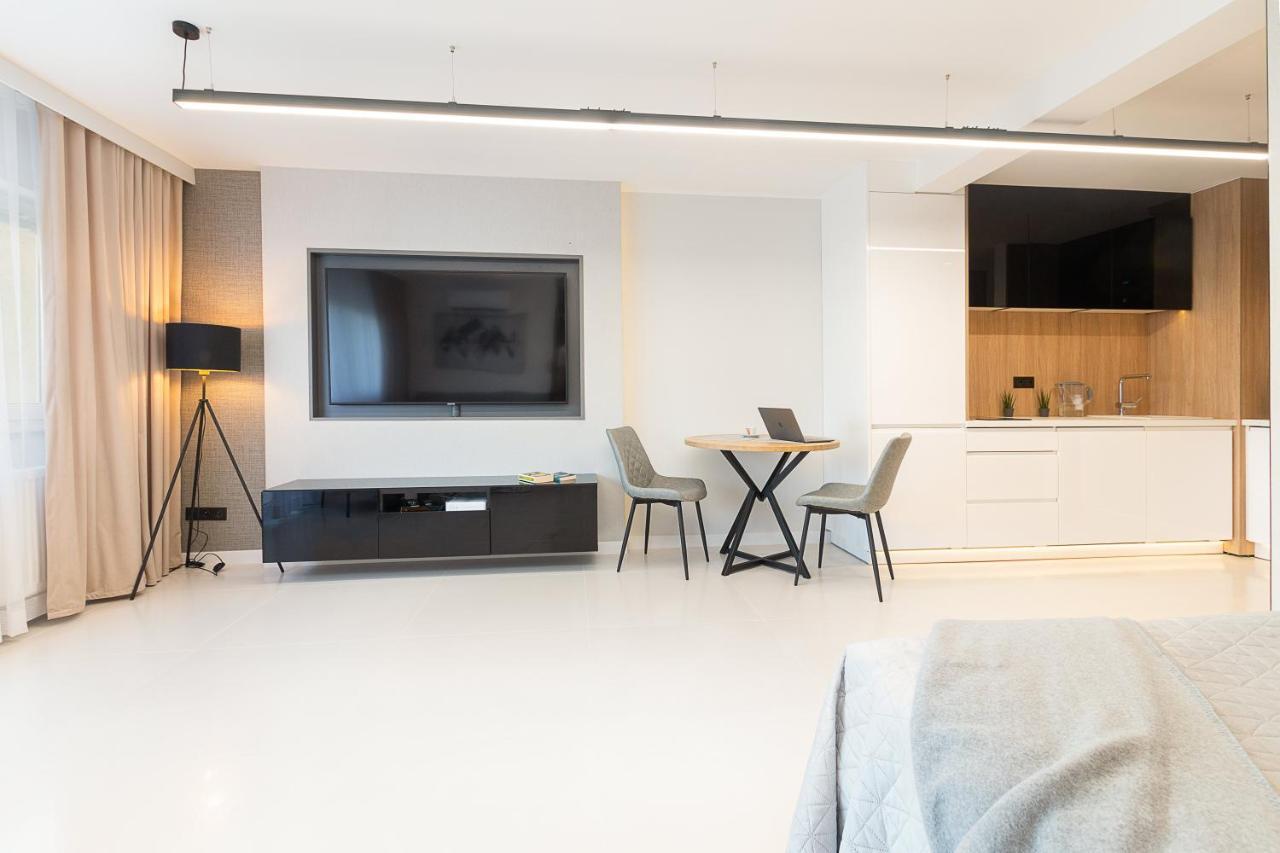 Studio Silesian Vip City Centrum Free Parking Zabrze Bagian luar foto