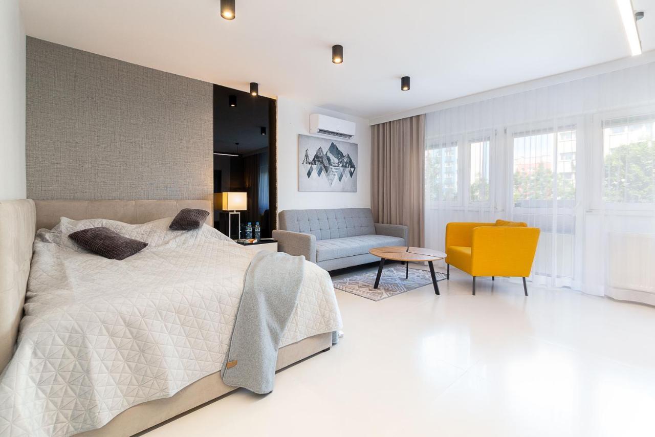Studio Silesian Vip City Centrum Free Parking Zabrze Bagian luar foto