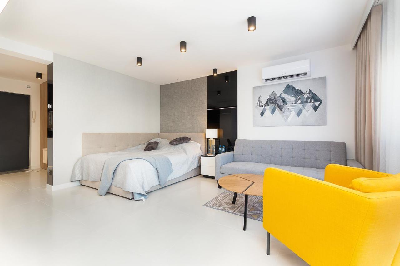 Studio Silesian Vip City Centrum Free Parking Zabrze Bagian luar foto